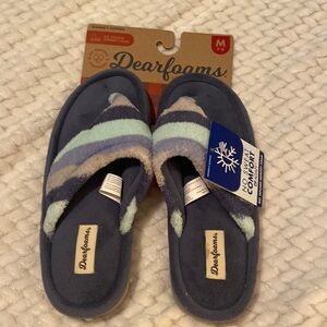 Dearfoams slippers. NWT